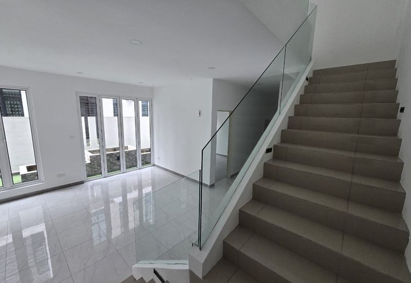 Austin Residence @Taman Mount Austin