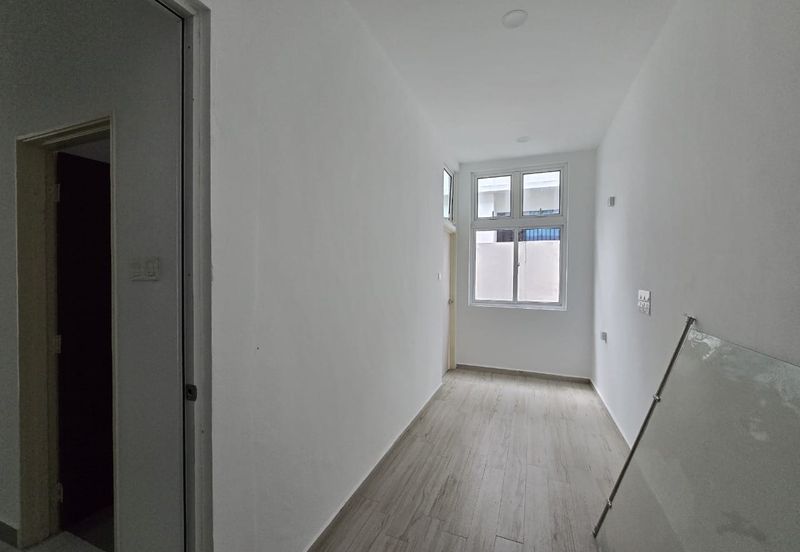 Austin Residence @Taman Mount Austin