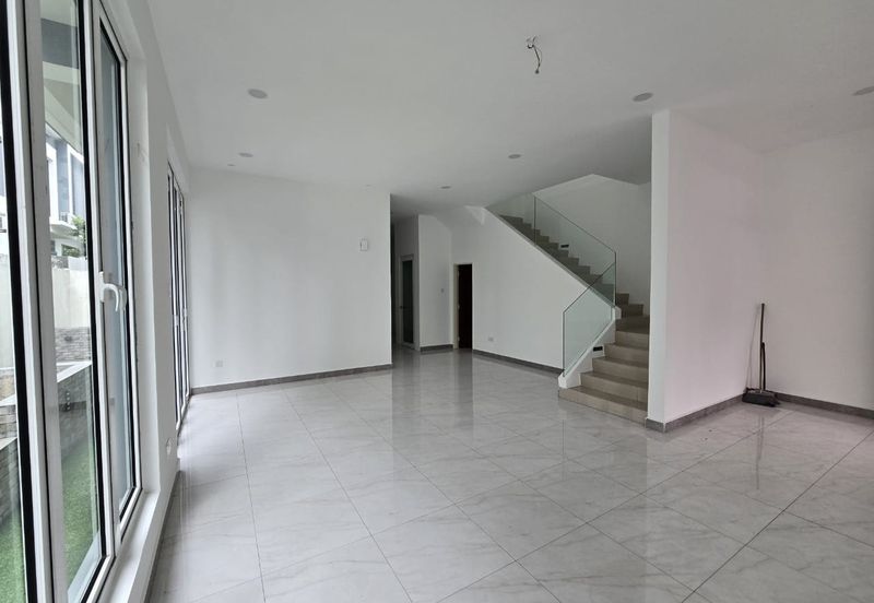 Austin Residence @Taman Mount Austin