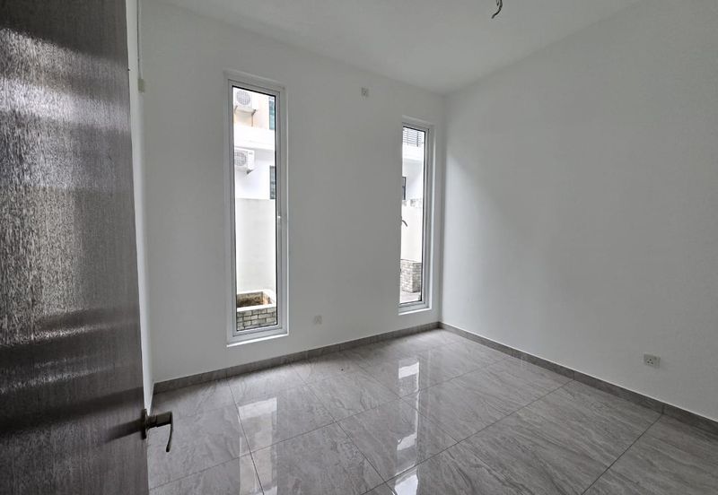 Austin Residence @Taman Mount Austin