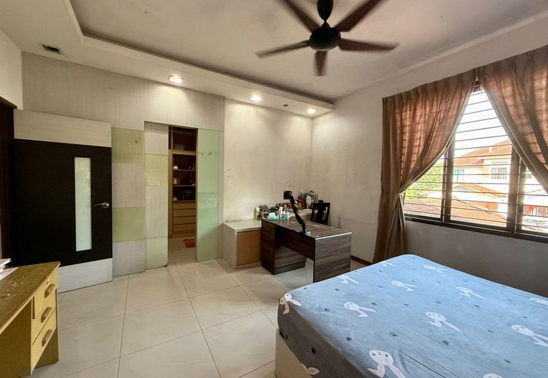 Taman Austin Heights