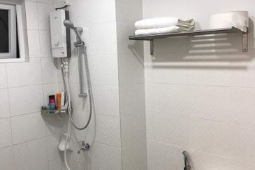 Seasons Luxury Apartments @ Amara Larkin