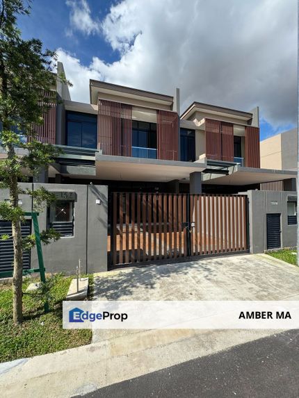 Aurora Sentral Iskandar Puteri Johor 2 Storey Superlink Villa Unblock View for Rent, Johor, 
