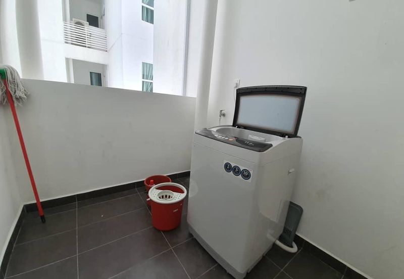 The Pinnacles (Pinnacle Tower)