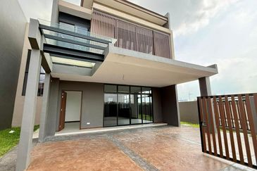 Aurora Resort Villas