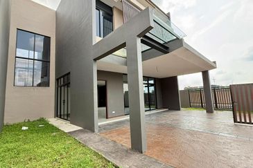 Aurora Resort Villas