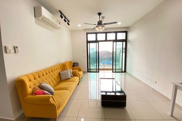 D'Summit Residences @ Kempas Utama