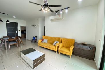 D'Summit Residences @ Kempas Utama