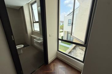 Avira Garden Terraces @ Medini