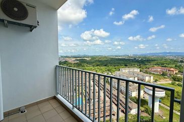 Dedaun Hijau (Greenfield Regency)