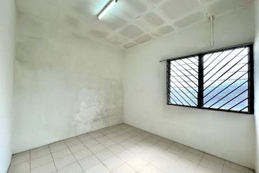 Flat Taman Selesa Jaya
