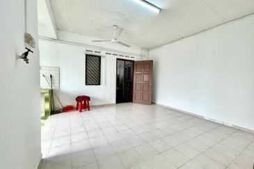 Flat Taman Selesa Jaya