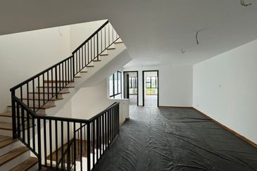 Senibong Cove Waterway Residences