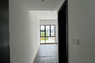 Senibong Cove Waterway Residences