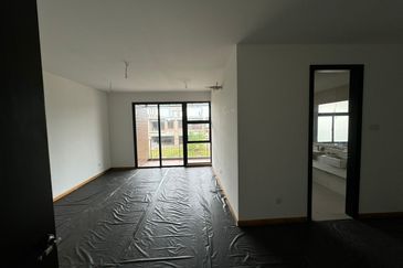 Senibong Cove Waterway Residences