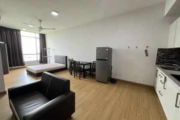 Dedaun Hijau (Greenfield Regency)