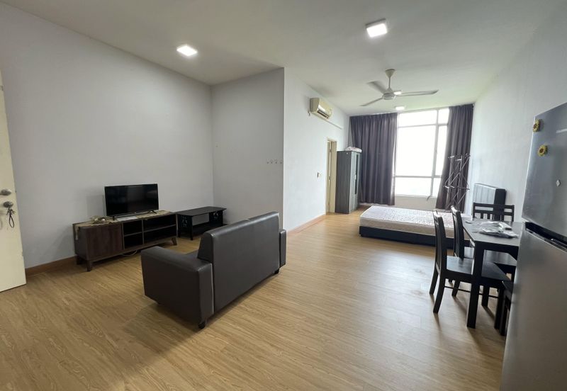 Dedaun Hijau (Greenfield Regency)