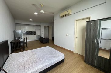 Dedaun Hijau (Greenfield Regency)