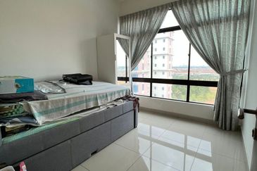 Seri Austin Luxury Apartment