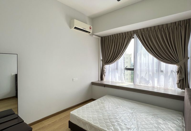 Baypoint @ Country Garden Danga Bay