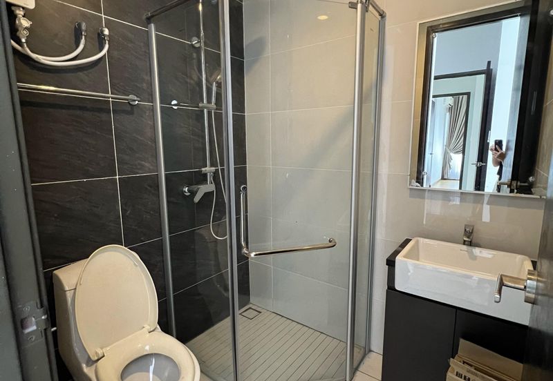 Baypoint @ Country Garden Danga Bay