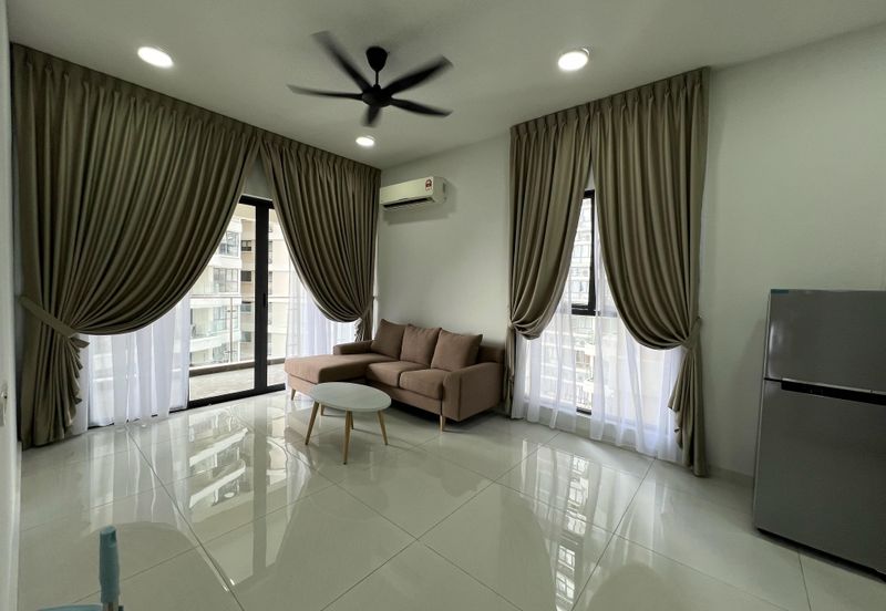 Baypoint @ Country Garden Danga Bay