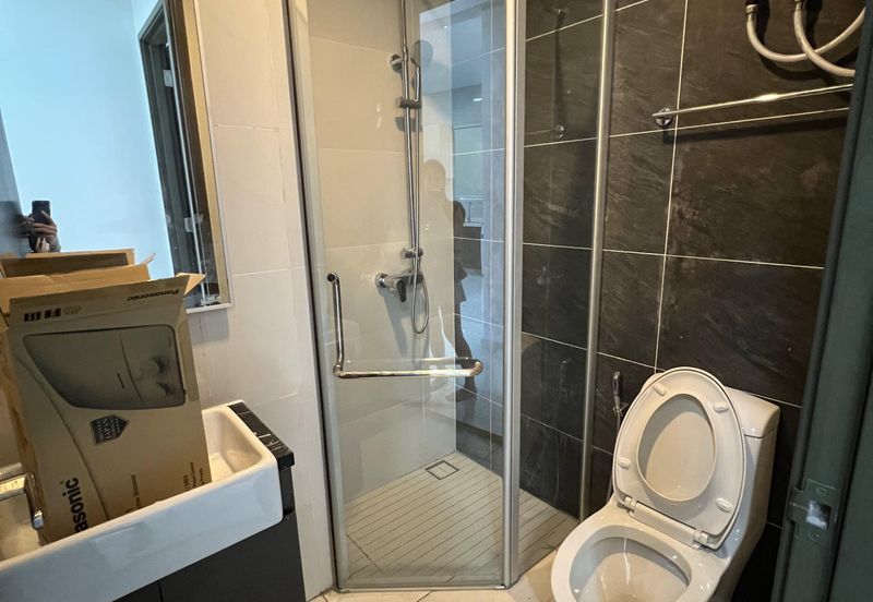 Baypoint @ Country Garden Danga Bay