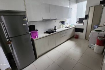 D'Summit Residences @ Kempas Utama