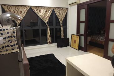 Baypoint @ Country Garden Danga Bay