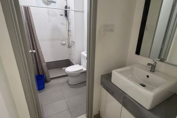 Seasons Luxury Apartments @ Amara Larkin