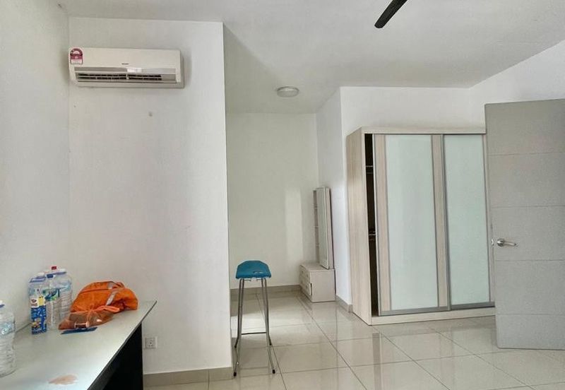 Double Storey SuperLink in Horizon Hills @ The Greens for Sale