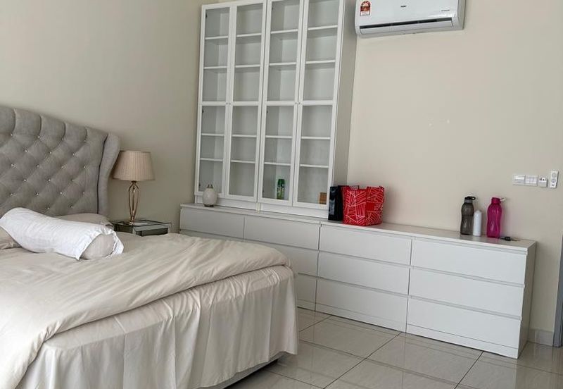 Superlink Terrace House Horizon Hills For Sale