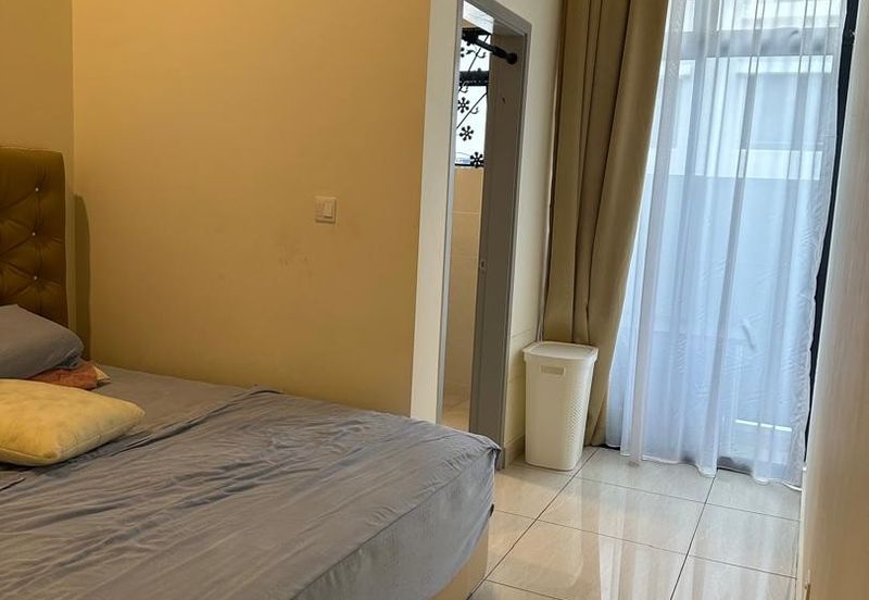 Superlink Terrace House Horizon Hills For Sale