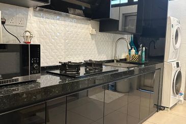 Superlink Terrace House Horizon Hills For Sale