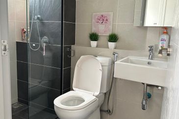 Superlink Terrace House Horizon Hills For Sale