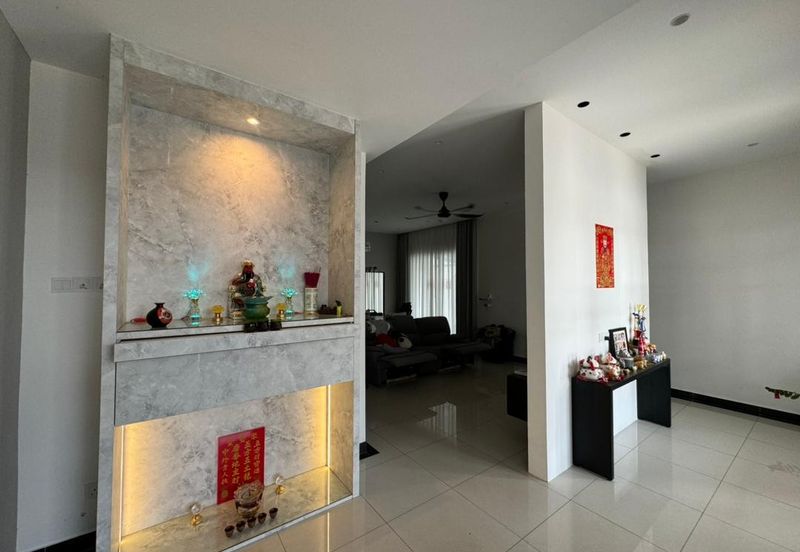 Double Storey Cluster House Calidora Setia Tropika For Sale