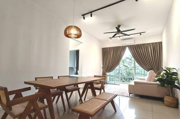 Dedaun Hijau (Greenfield Regency)