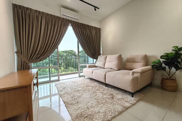 Dedaun Hijau (Greenfield Regency)