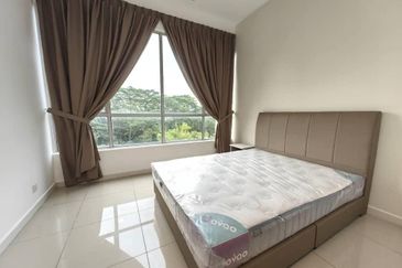 Dedaun Hijau (Greenfield Regency)