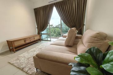 Dedaun Hijau (Greenfield Regency)