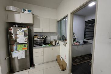 Aliff Avenue 3 Service Apartment For Sale