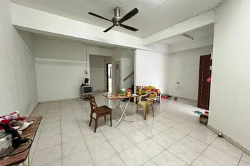 Double Storey House @ Jalan Kerapu Kota Tinggi For Sale