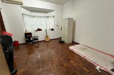 Double Storey House @ Jalan Kerapu Kota Tinggi For Sale