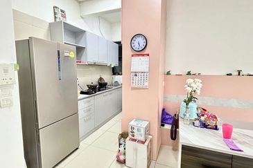 Dedaun Hijau (Greenfield Regency)