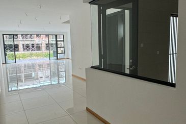 Senibong Cove Waterway Residences