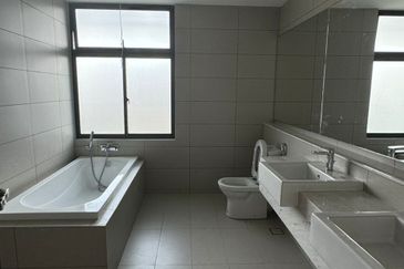 Senibong Cove Waterway Residences