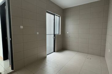 Senibong Cove Waterway Residences