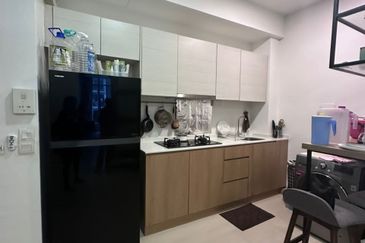 Dedaun Hijau (Greenfield Regency)