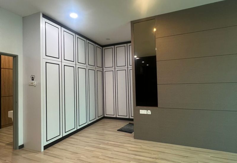 Jalan Austin Heights 2/5