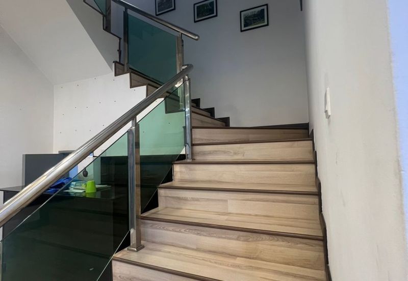 Jalan Austin Heights 2/5